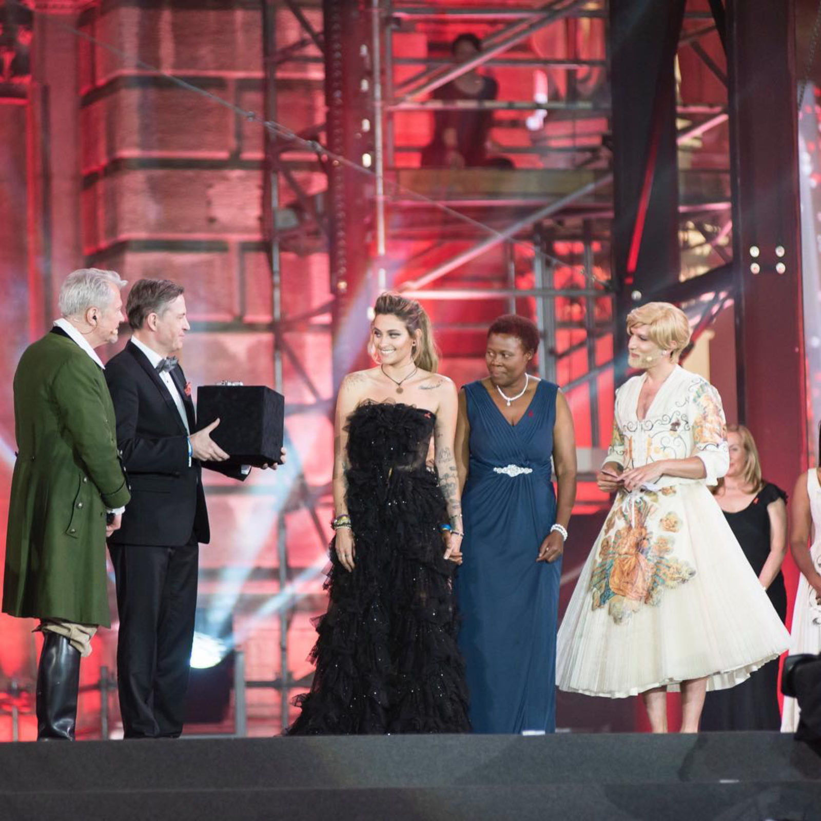 Elizabeth Taylor AIDS Foundation » Our Story